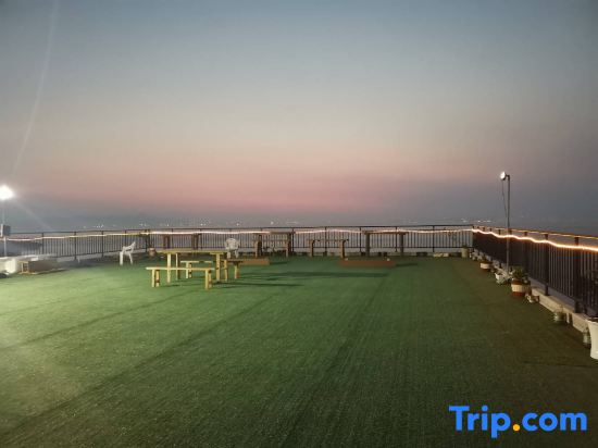 Ruoshu Homestay (Qingdao Lingshan Island)