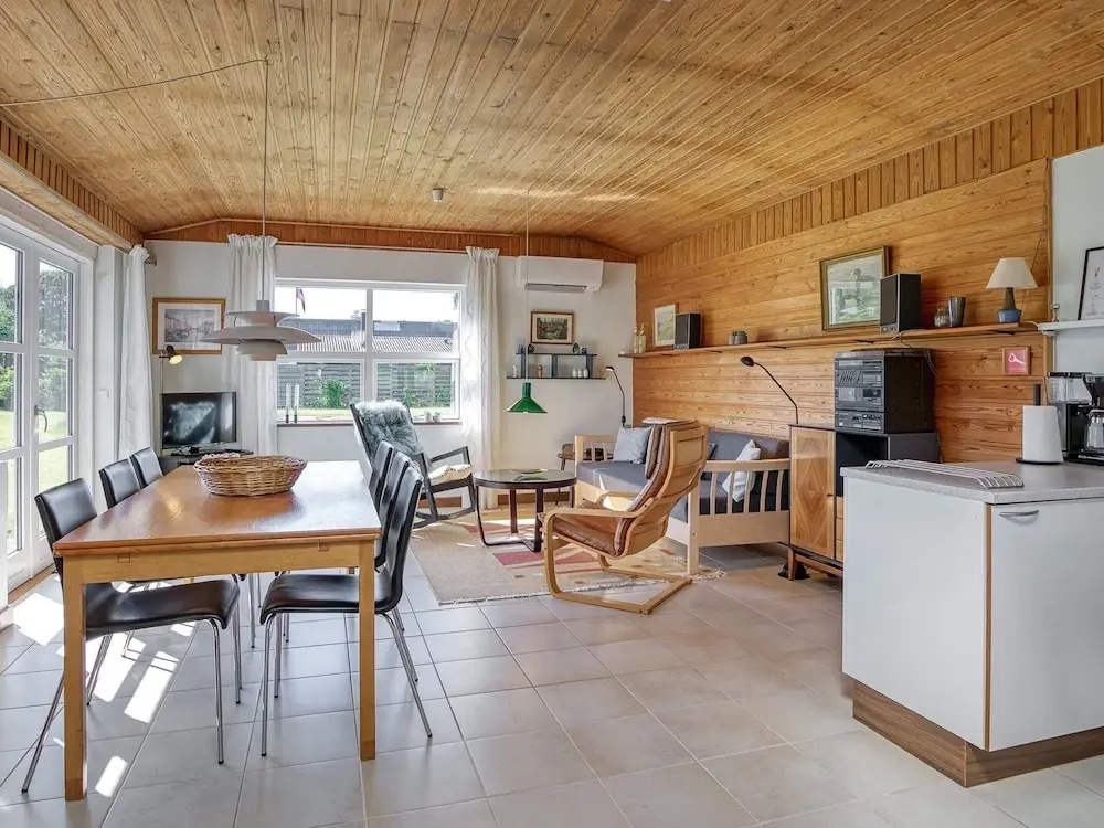 4 Person Holiday Home in Vaeggerlose