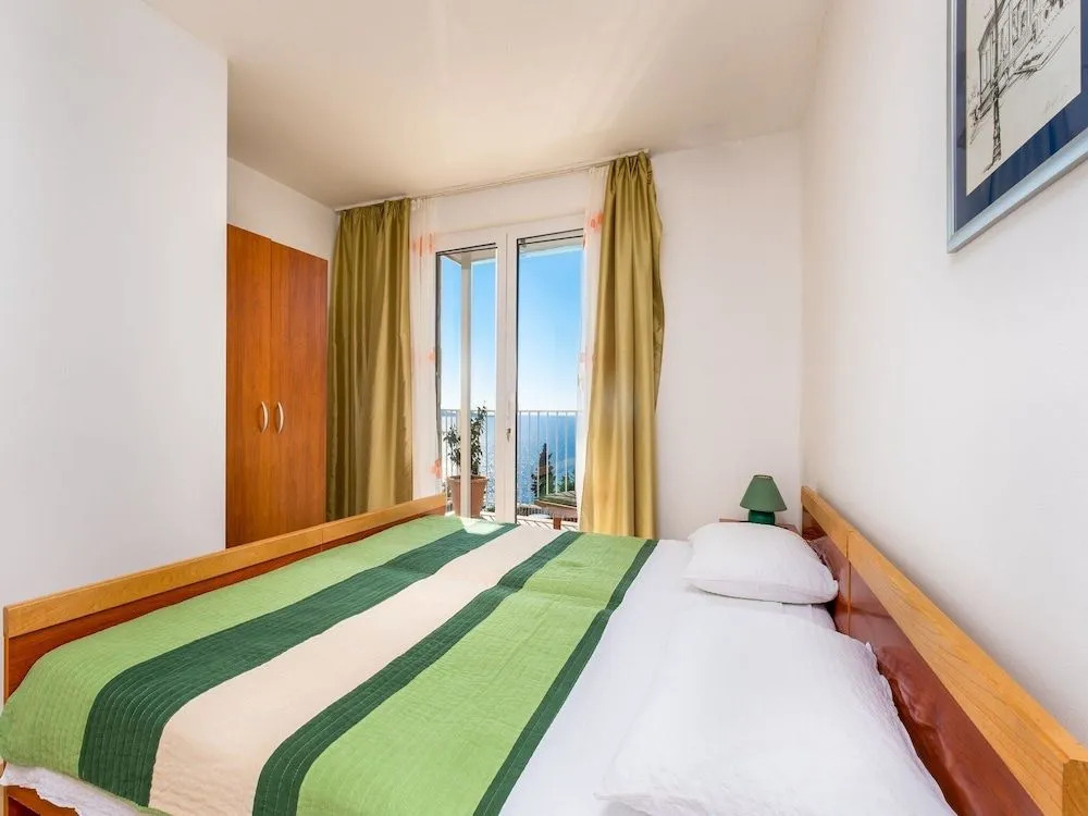 Apartment Dote
