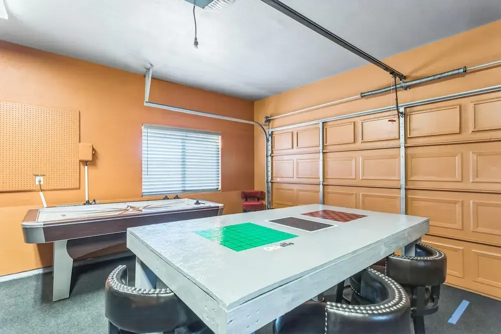 Beautiful Sunsets at 3BR Villa in Reno
