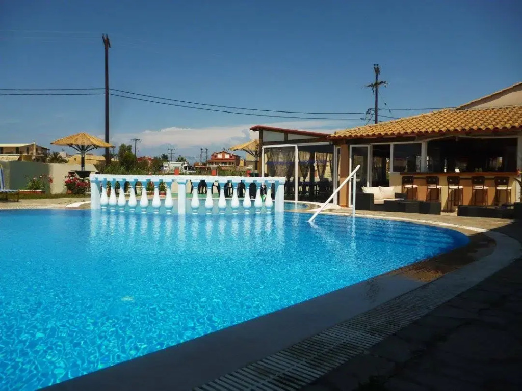 Alexis Apartments