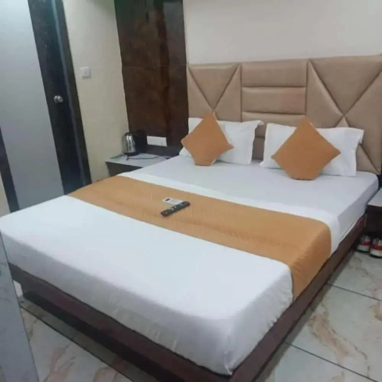 Hotel Raj Palace