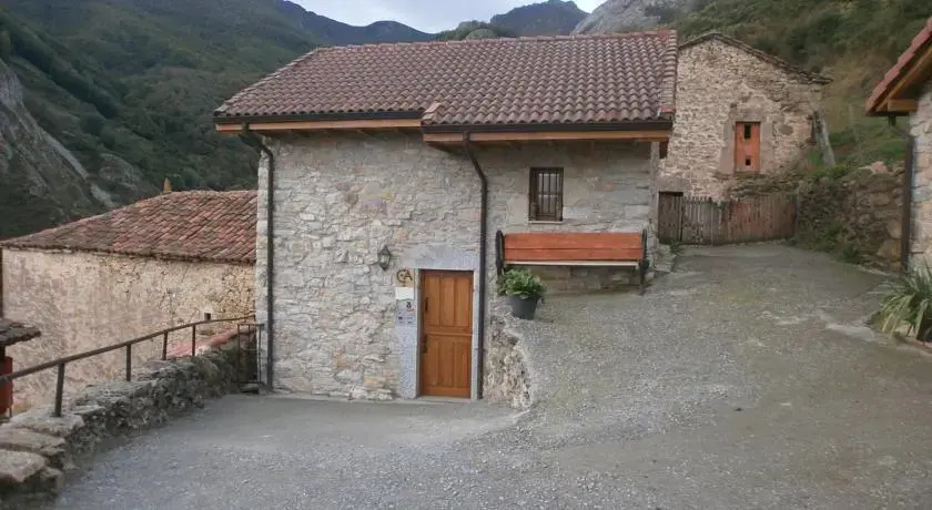 Apartamentos Rurales Las Cuendias