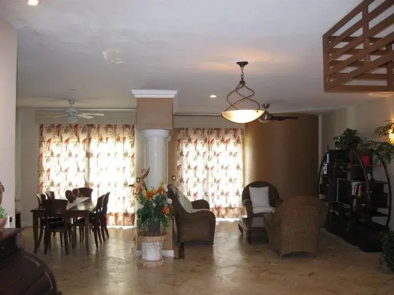Tropical Casablanca Party Zone