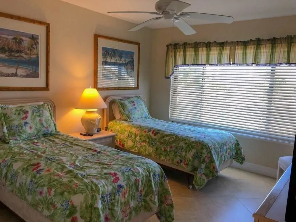Santa Maria Harbour Resort 202 by RedAwning