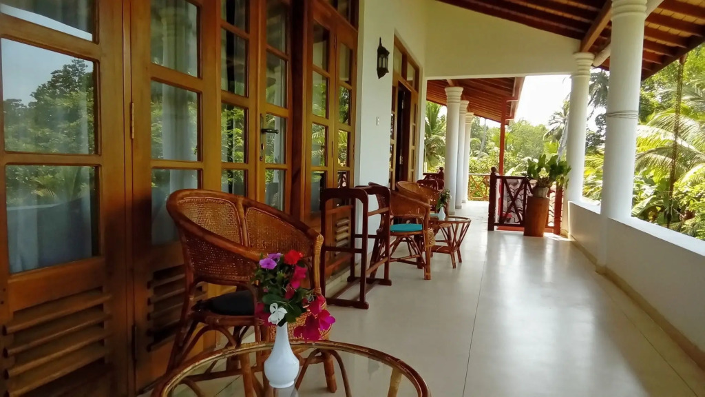 River shadow villa