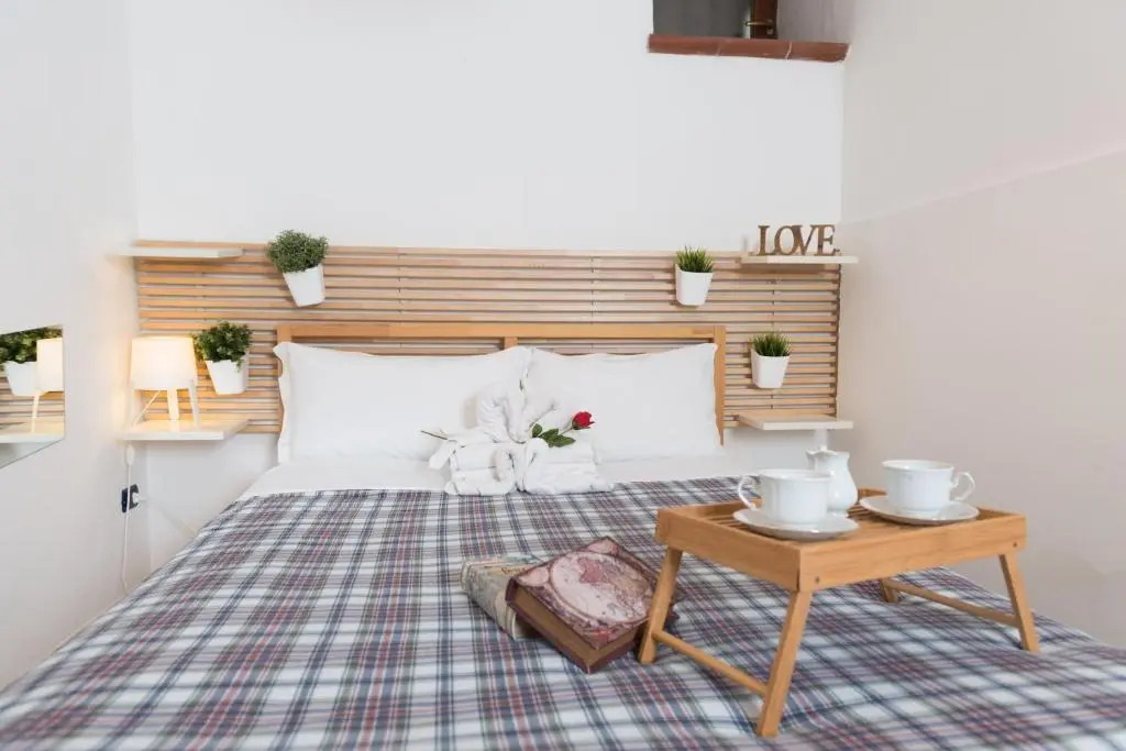loft style taverna