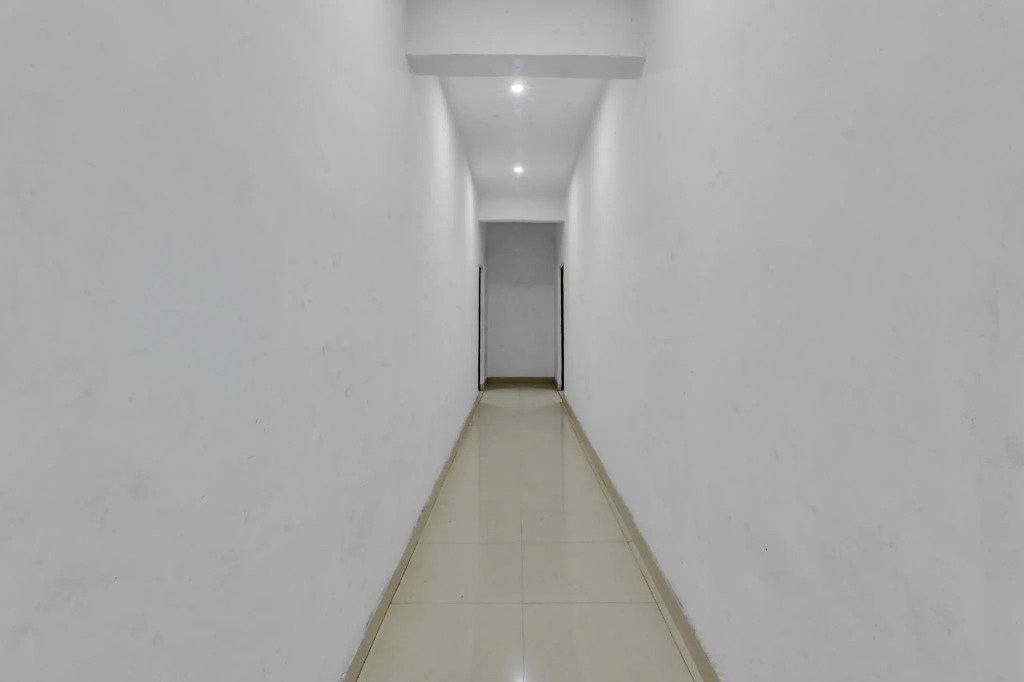 OYO 81731 Hotel Welcome Inn