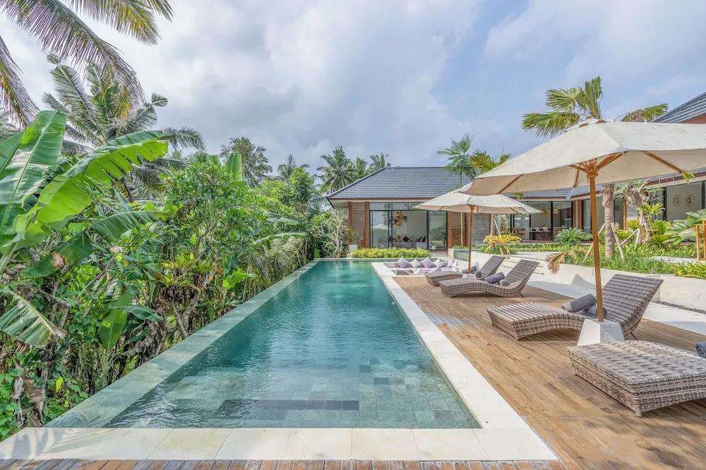 Villa The Kayu by GORO