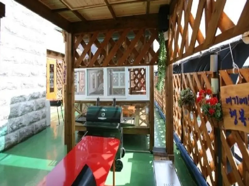 Sky Motel