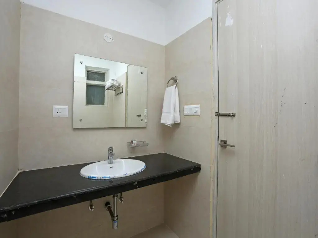 Avalon Taj View by OYO Rooms