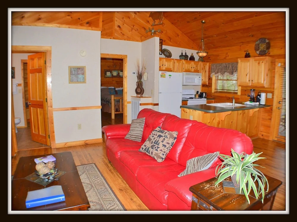 Priscilla Heights Lane Cabin 3203 - 1 Br cabin by RedAwning