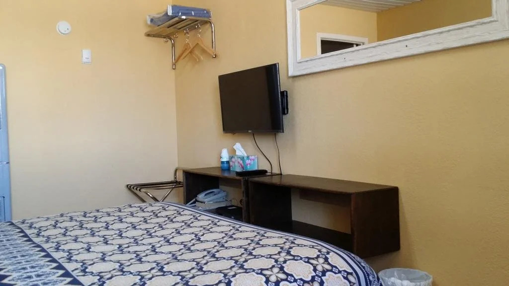 Century II Motel