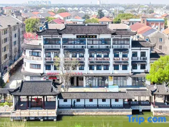 Floral Hotel · Lanyuan Hotel (Kunqu Opera Town in Yangcheng Lake Scenic Area)