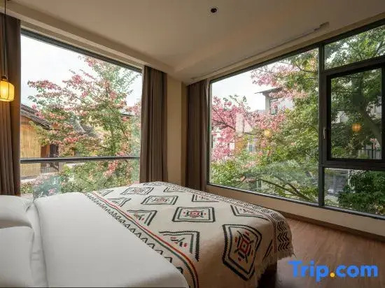 Yunmeng Xiangshe Homestay (Libo Xiaoqikong Scenic Area East Gate Ticket Office)