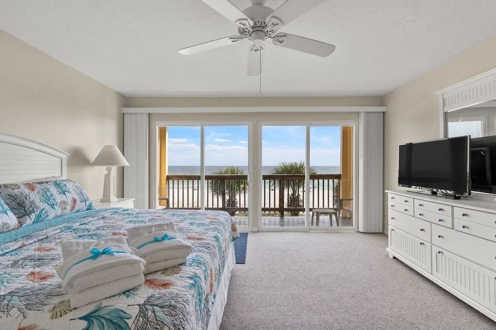 2bd/2.5ba Gulf Front Townhome Near Pier Park! Gulf Views! Beach Access!