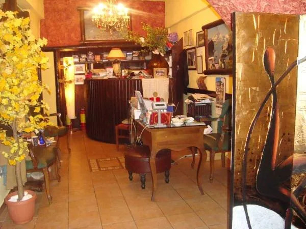 Greek House Hotel