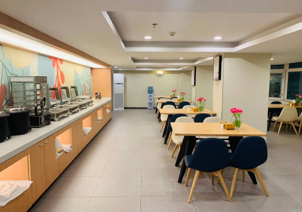 Hanting Hotel Guangzhou Sanyuanli Metro Station