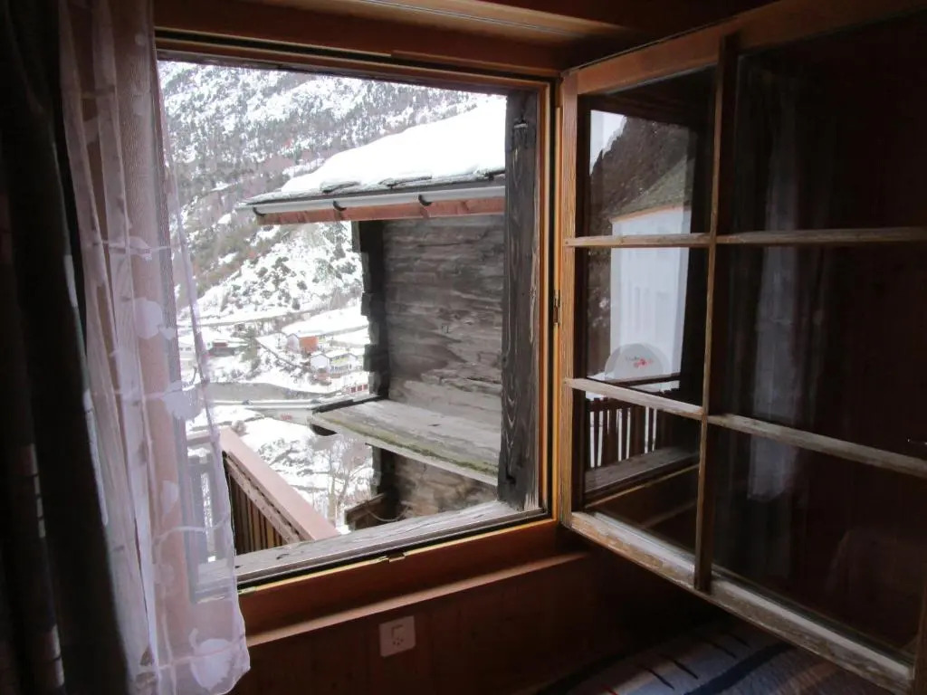 postman8 - Bed and Breakfast