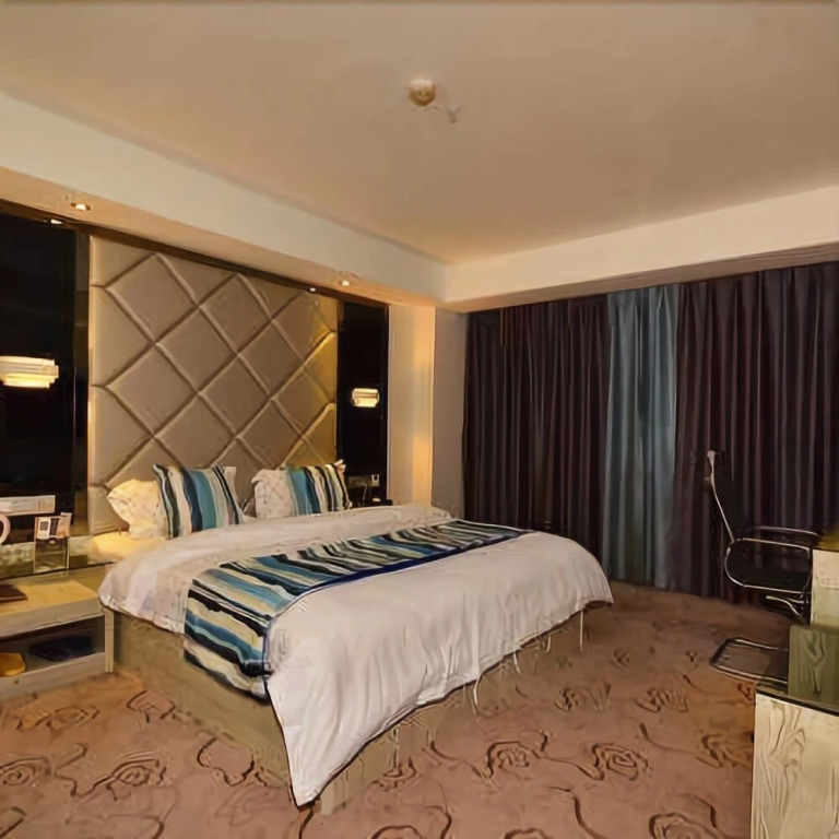 Qianjiang Hotel