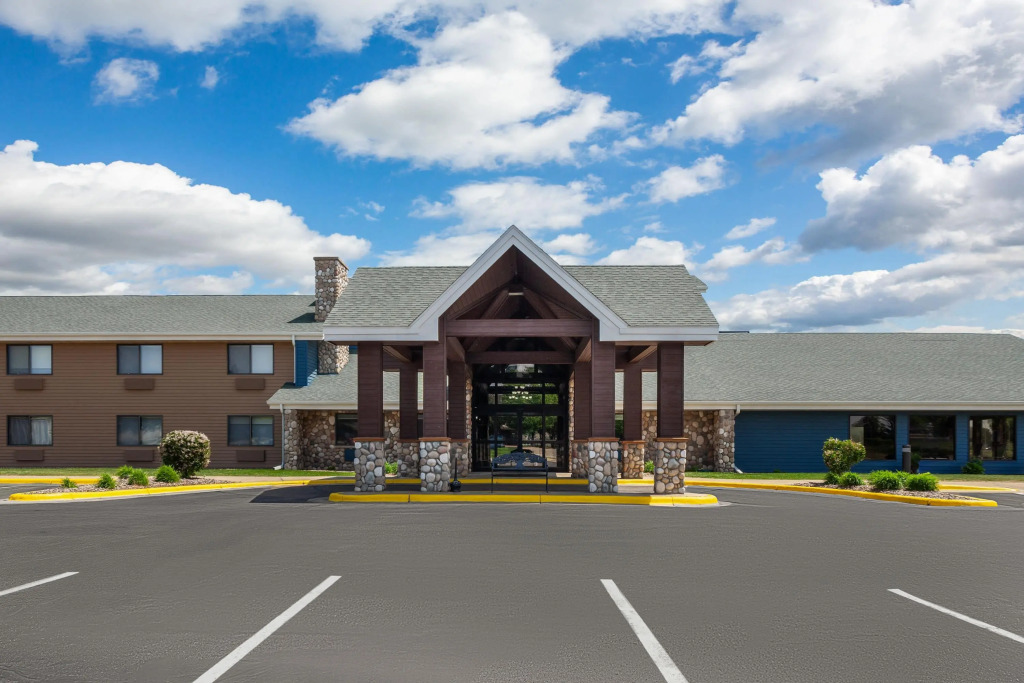 AmericInn by Wyndham Austin