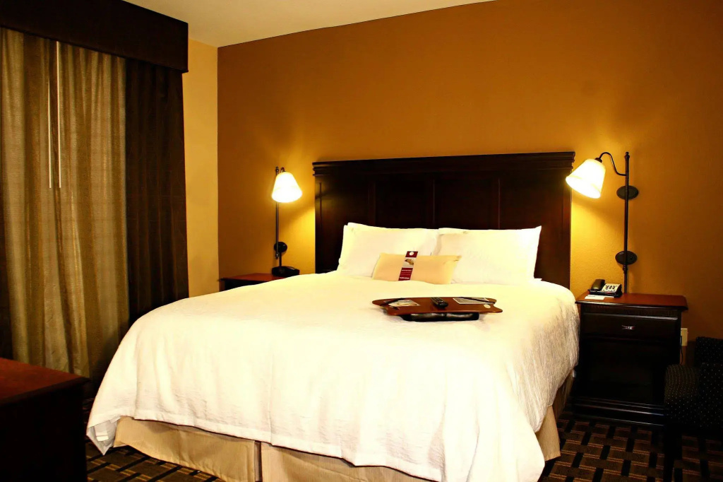 Hampton Inn & Suites Palestine