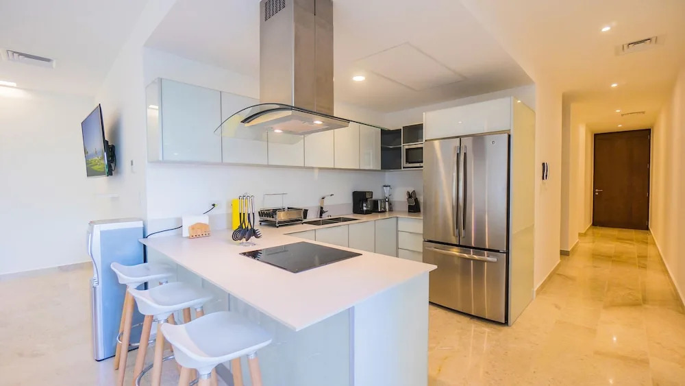Cruz del Mar Condo