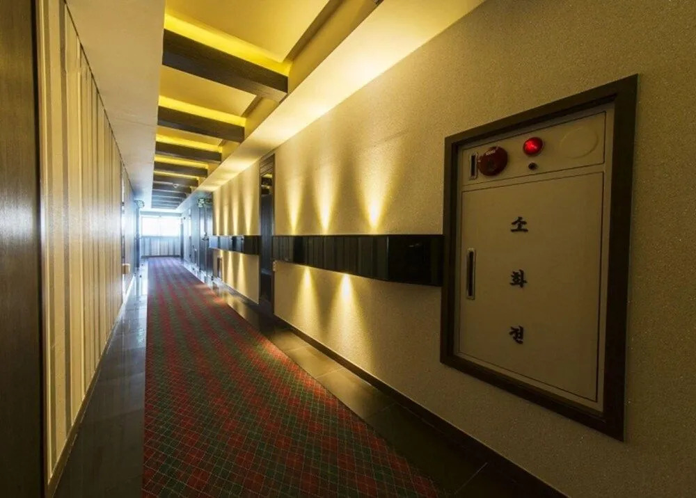 Talk Motel