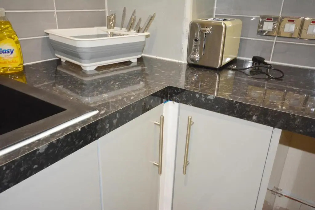 London Modern 4 Bedroom Apartment