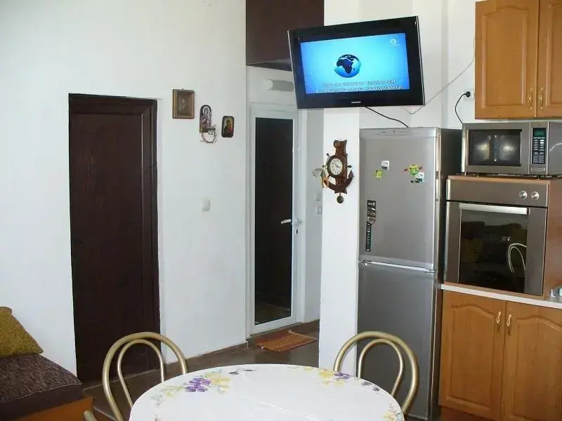 Zora Guest House