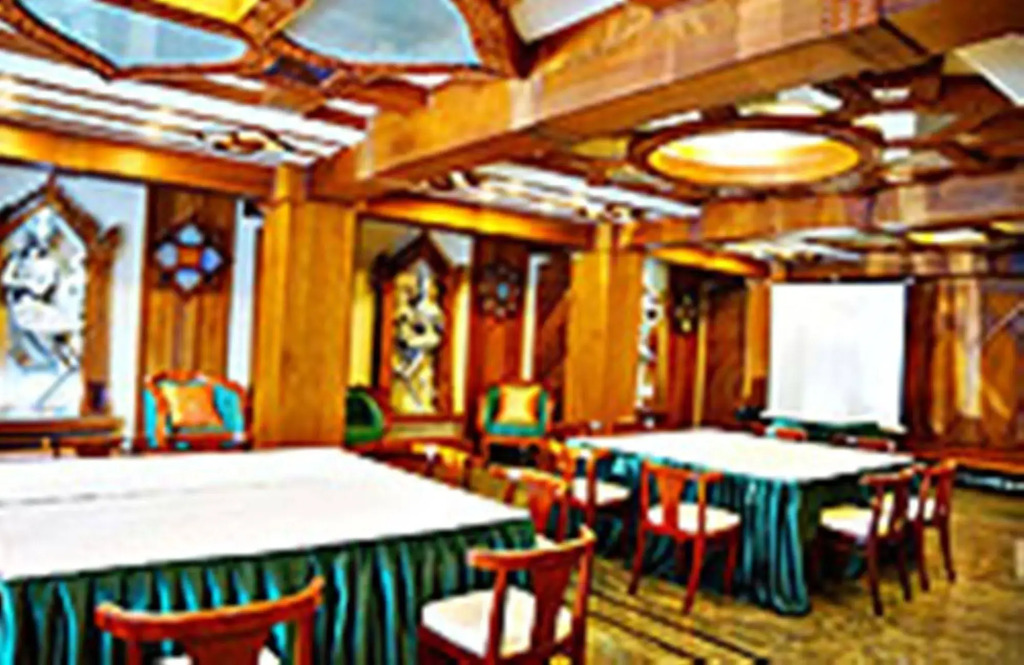 Chanthapanya Hotel