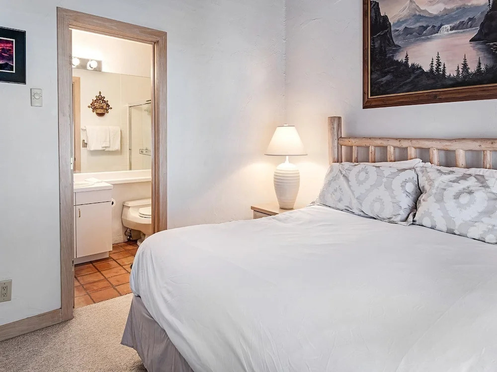 Sebastian Vail 3 Bedroom Residence In The Heart Of Vail Village Close To Slopes