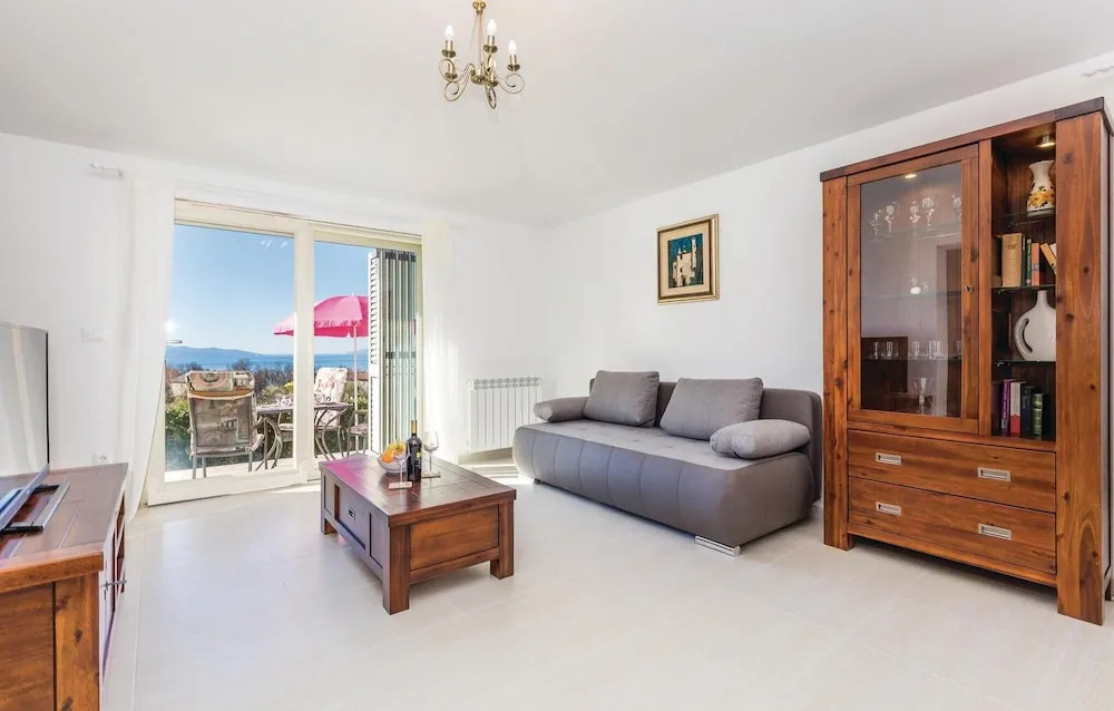 Beautiful Home in Matulji With Wifi and 1 Bedrooms