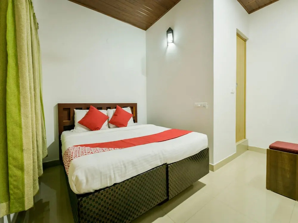 OYO 14226 Hotel Gago Inn