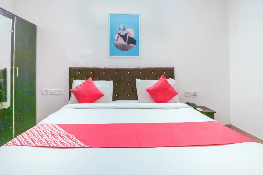 OYO 71197 Five Star residency