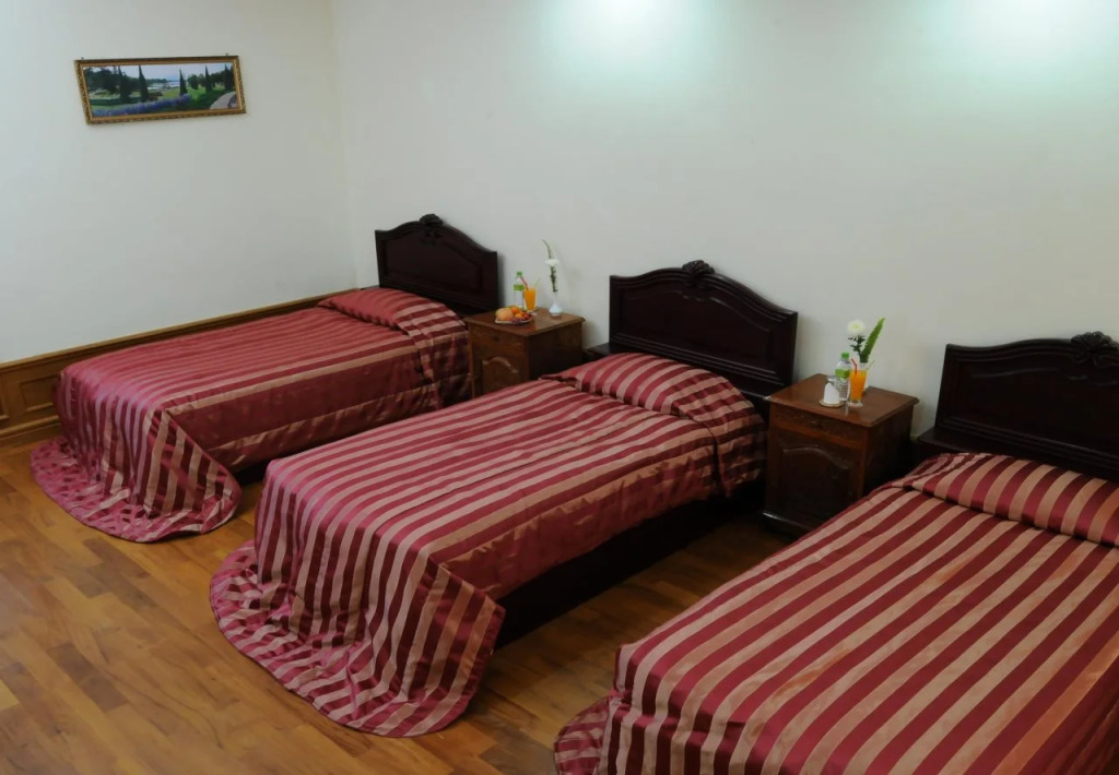 Royal Reward Resort