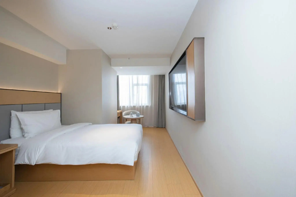 JI Hotel Shanghai Yan An Road Branch