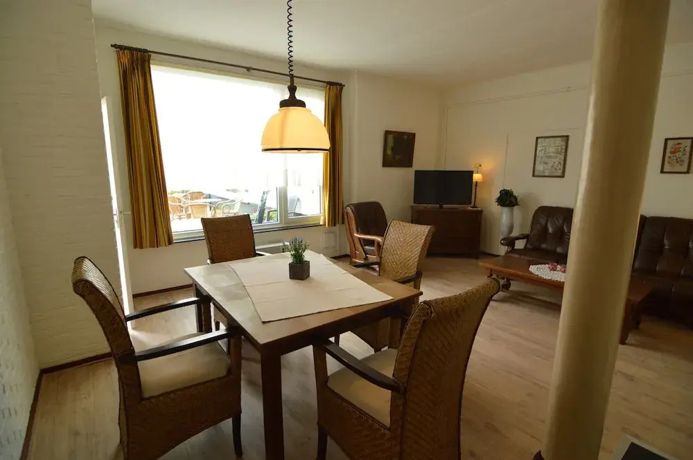 Snug Apartment in Schin op Geul Near Public Pool