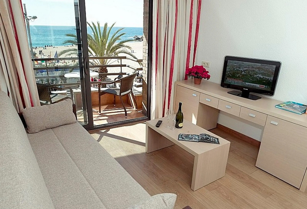 Almirall Apartaments