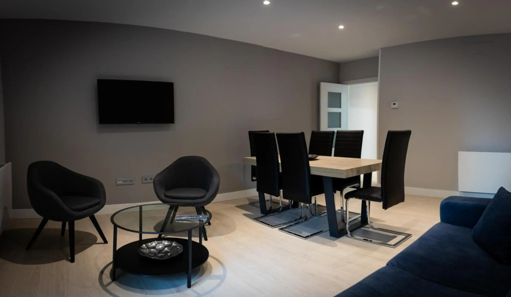 Apartamentos Turisticos - Palacio de Yolanda