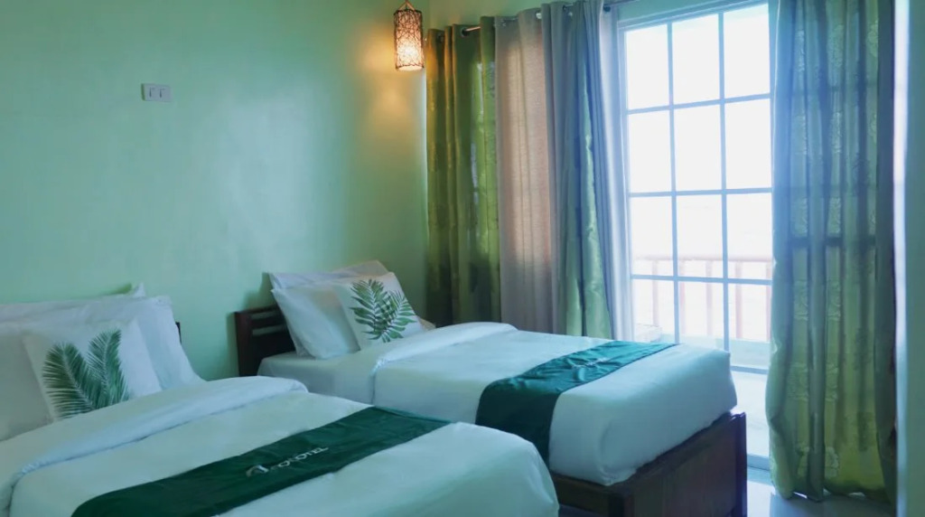 Good Hearts Inn by the Sea by Cocotel