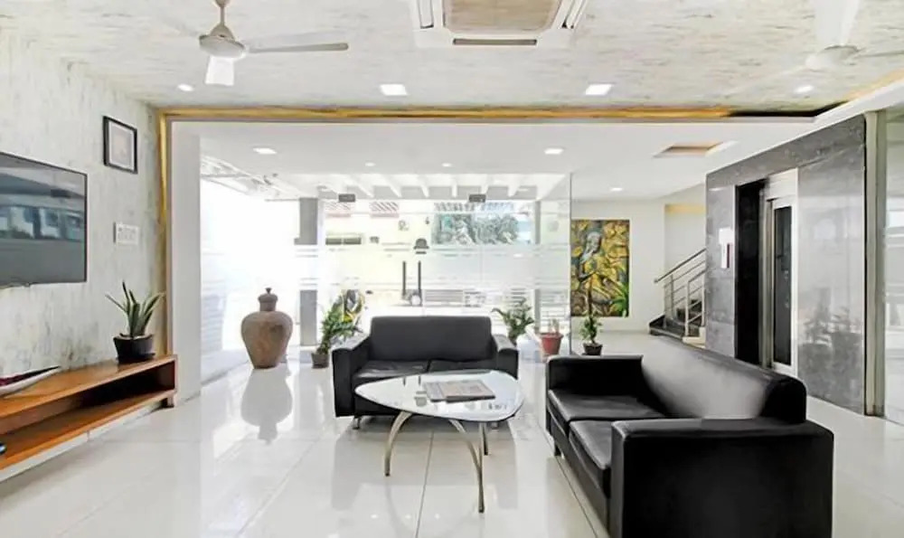 FabHotel Westside Gachibowli
