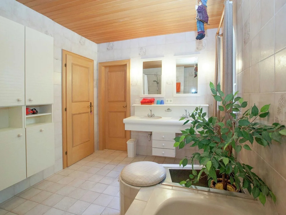Chalet in Fusch near Ski Lift and Lake