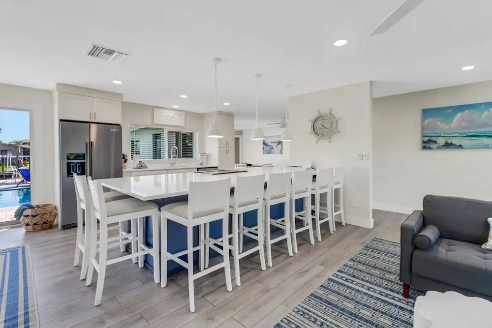 5609 Del Rio Ct
