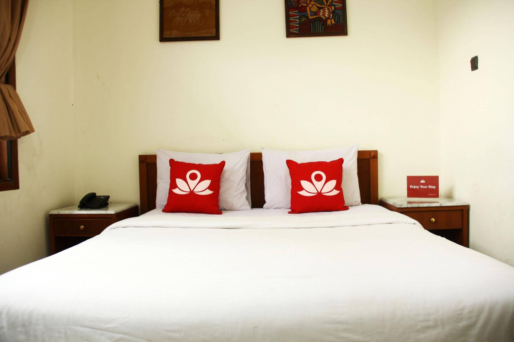 ZEN Rooms Cipaganti