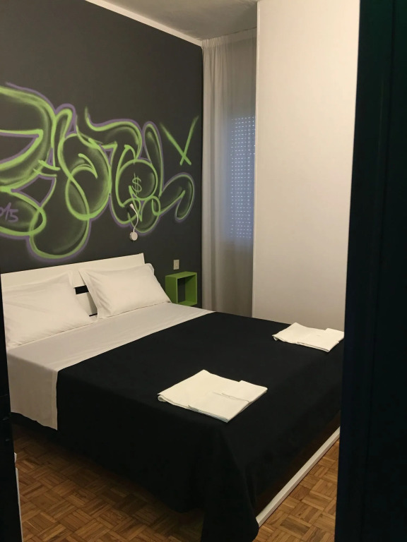 X Hotel