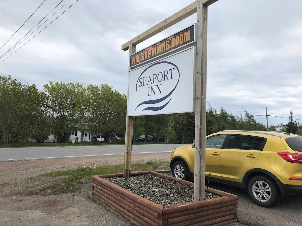 Seaport Inn