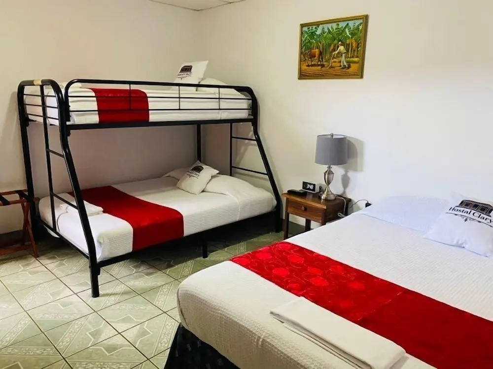 Hostal Clary