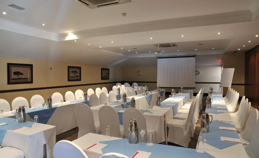 Cresta Thapama Hotel