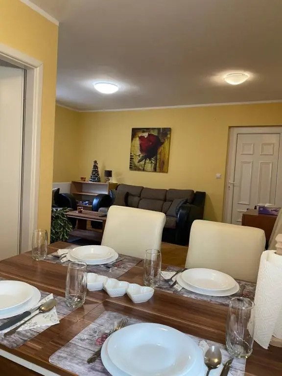 Apartman 16 Kraljevi Cardaci